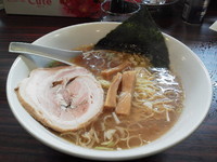 「極上醤油らあめん(あっさり)」@りしょ八の写真