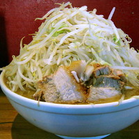 「ラーメン 大盛 800円」@ラーメン髭の写真