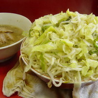 「麺マシ ぶたダブル大ラーメン 750円（ニンニク）」@ラーメン二郎 三田本店の写真