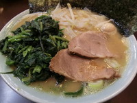 「味噌ラーメン（780円）　※麺カタメ・レンソウ増し」@壱六家 大森店の写真