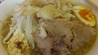 「ラーメン並ニンニクアブラ」@モッコリ豚の写真