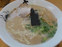 「並ラーメン」@久”留米大龍ラーメン 空港東店の写真
