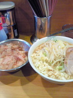 「小ラーメン　玉ねぎアンドカツオブシ」@ラーメン二郎 八王子野猿街道店2の写真