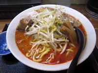 「辛味噌ラーメン（大盛）+チャーシュー1枚」@味噌麺処 花道庵の写真