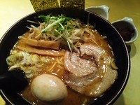 「味噌ふぇち麺+辛ふぇち+味玉(ｸｰﾎﾟﾝ無料)=800円」@らーめん つけ麺 味噌ふぇちの写真