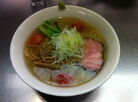 「鶏と魚介の豊潤塩ラーメン 750」@麺処 ほん田 東京駅一番街店の写真