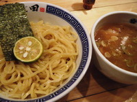 「つけ麺880円」@つじ田 飯田橋店の写真
