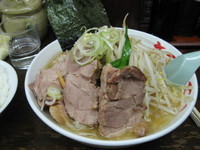 「もやしラーメンもやしダブルトッピングチャーシュー」@さつまっこ 春日橋店の写真