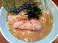 「豚骨醤油ラーメン(680円)」@横浜家系ラーメン ばりき家の写真