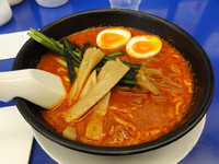 「旨辛麺（2辛）」@来来亭 関大前店の写真