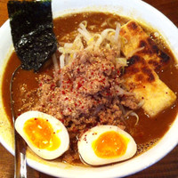 「濃厚カレー肉そば（大盛サービス）（12月限定）」@中華そば とんびの写真