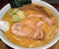 「味噌トンコツラーメン（大盛りランチサービス）￥760」@麺屋天勝の写真