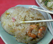 「海老チャーハン600円　+　大盛100円」@やまみち飯店の写真