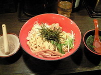 「油そば(大)680円」@油そば総本店 だるまのめ 新宿中央東口店の写真