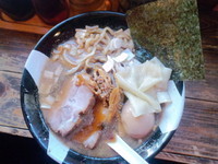 「特製煮干しラーメン」@すごい煮干ラーメン凪 新宿ゴールデン街店 本館の写真