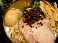 「らーめん（味玉＋海苔、鶏油）」@らーめん 司の写真