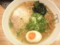 「塩ラーメン　「880円」」@支那そばや イオンレイクタウン店の写真