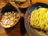 「辛味つけ麺 feat.いりごま」@つけ麺屋 やすべえ 渋谷店の写真