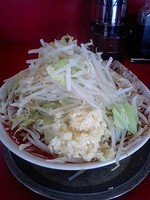 「激辛レッド（中）ヤサイ、ニンニク」@ジャンクガレッジ 東大宮店の写真