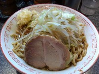 「ラーメン+野菜多めタマネギ多めニンニク」@どっと屋の写真