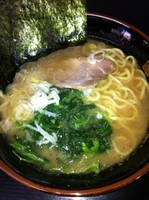 「ラーメン（カタメ）【600円】」@雷家の写真