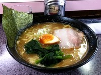 「こってり豚骨味噌らぁめん（太麺）」@丸新らぁめんの写真