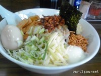 「まぜそばケンイチ　味玉アブラニンニク」@G麺烈伝 地雷屋の写真