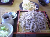 「倉乃大盛り１６００円＋かきあげ２００円」@そば処 倉乃の写真