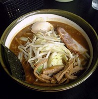 「特級味噌ラーメン(冬季限定)＋味付玉子」@大八車の写真