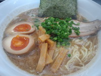 「魚介とんこつラーメン　大盛り」@麺匠 京の写真