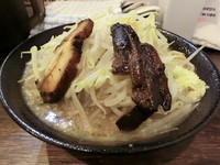 「豚醤油らーめん（700円）＋大盛り（0円）」@麺バカ息子の写真