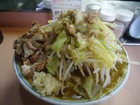 「ラーメン大＋ほぐし豚（ヤサイ・ニンニク・アブラ）」@麺屋 桐龍の写真