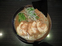 「魚だしらーめん  しょうゆ　大盛　チャーシュー増し」@ぶっこ麺らーめんの写真