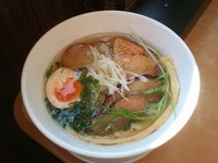 「軍鶏塩そば+ﾁｬｰｼｭｰ」@麺や 蒼 AOIの写真