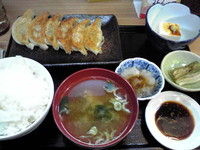 「餃子定食シングル（６個）￥630」@餃子会館 浅草店の写真