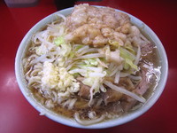 「小ラーメン豚入」@ラーメン二郎 中山駅前店の写真