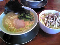 「伝統の醤油ラーメン+チャーシュー丼（ランチセット）＋海苔まし」@横浜家系 壱伍家 新小岩店の写真