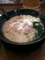 「燕三条醤油ラーメン」@新潟進化系ラーメン 俺たち越後や 門前仲町店の写真