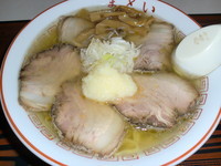 「塩チャーシューメン６７０円＋ニンニク５０円」@まとい食堂の写真