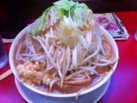 「豚ラーメン　（ニンニク・ヤサイ）」@用心棒の写真