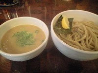 「鶏骨つけ麺(大盛)」@二丁目 つけめん GACHIの写真