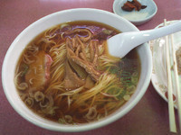 「半チャーハンとラーメン(730円)」@中華料理 萬福の写真