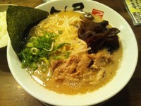 「津気屋ラーメン680円+小ライス(無料サービス)」@こだわりラーメン 津気屋 本店の写真
