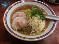 「ラーメン【700円】　豚飯ランチタイム【100円】」@らーめん 晴の写真
