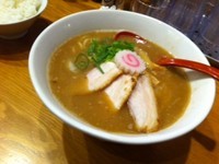 「濃厚煮干しそば」@月と鼈の写真