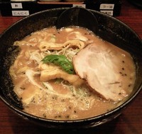 「晩酌セット【ビール+ハムカツ+赤味噌らーめん】（1,000）」@北海道らーめん奥原流 久楽 EQUiA北千住店の写真