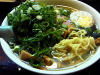 「モンゴル岩塩ラーメン(鶏がら)￥740＋九条ネギ￥180」@名物ラーメン一力の写真