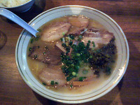 「肉デラ(770円)+半ライス(110円)」@とんこつらぁめん いっちゃがの写真