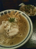 「特級塩中華＋肉ごはん」@特級中華そば 凪 西新宿店の写真