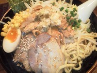 「特製味噌らぁ麺＋野菜増量＋薬味」@ゴリラーメンの写真